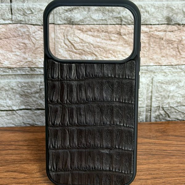 Funda De Piel De Cocodrilo Café Exclusiva Para iPhone 17 Pro