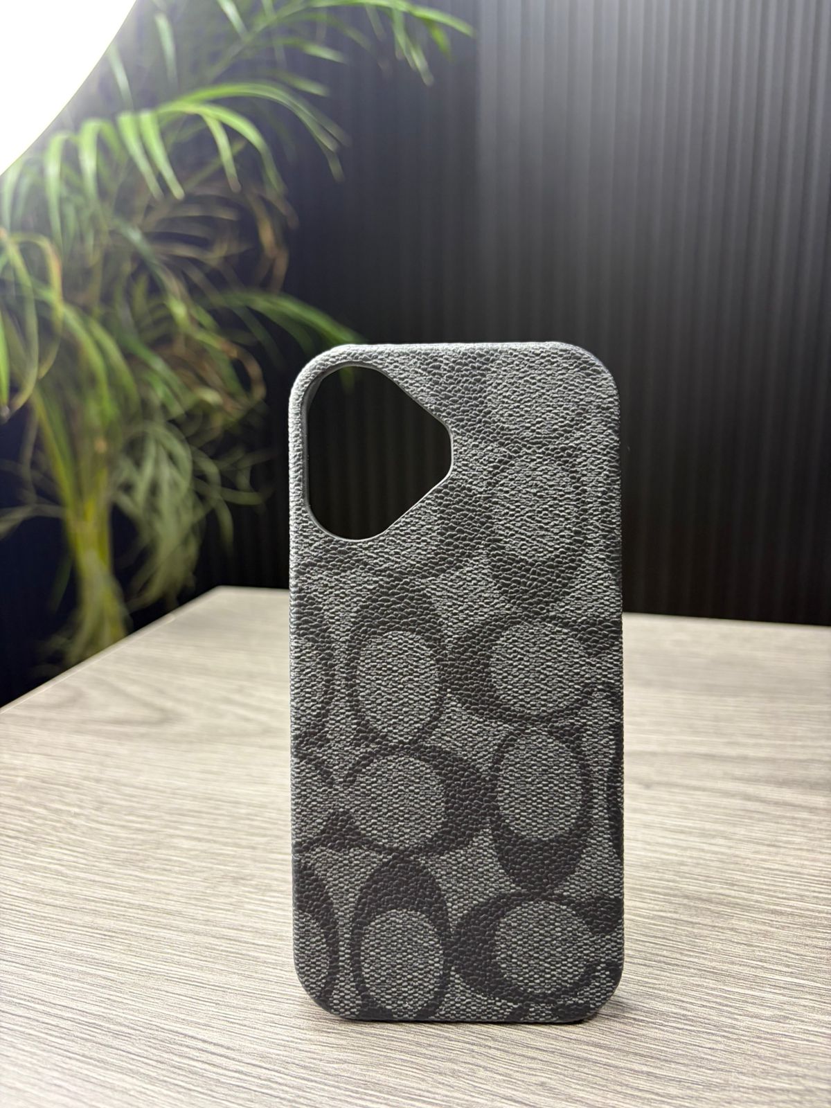 Funda Para iPhone 17 Coach Negro - Image 2