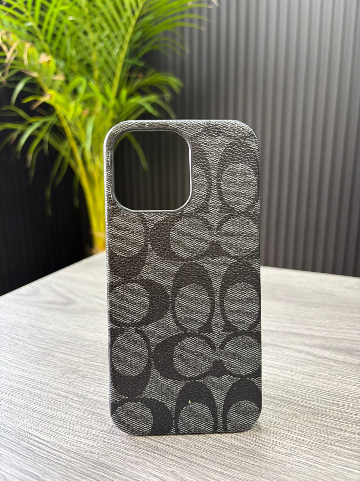 Funda Para iPhone 14 Pro Max Coach Negro - Image 2