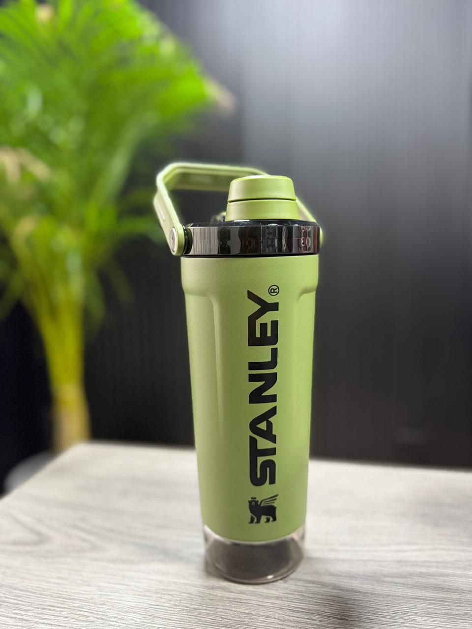 Termo Stanley Shaker 591ml Verde